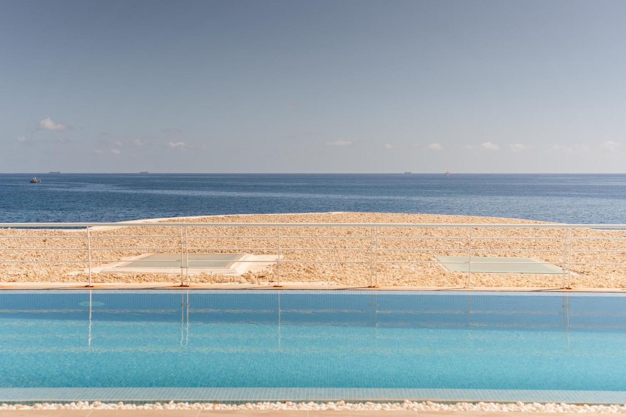 Waters-Edge Complex Apartman Marsaskala Kültér fotó